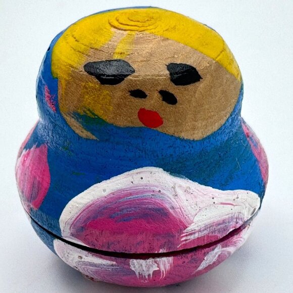 Hand-Painted Russian Matryoshka 4-Piece Wood Nesting Dolls Set Floral Design - Picture 12 of 15